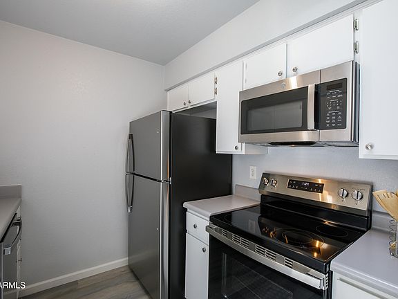 3rd image of 9020 W HIGHLAND Avenue #115