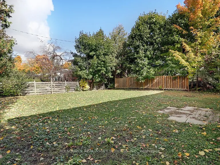 1371 Kilborn Ave — Photo 6
