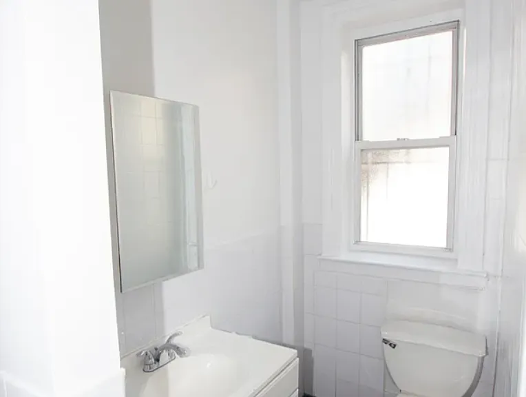 19 Kenmare St #4 — Photo 7