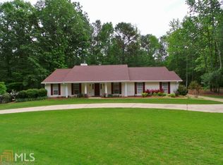 180 River Run Dr, Hogansville, GA 30230