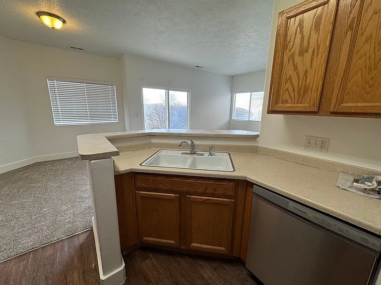 4846 W Stormy Meadow Dr — Photo 4