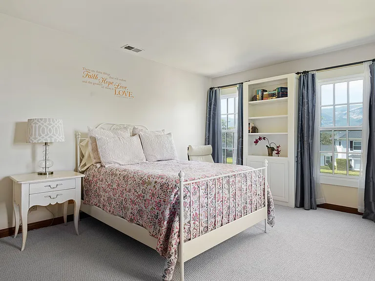 1225 Bel Air Dr — Photo 17