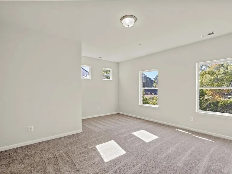 222 Emmett Dr — Photo 25