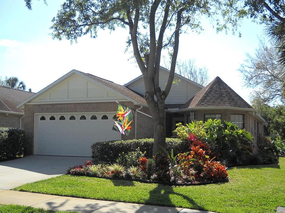 1st image of 31 Reflections Village Dr