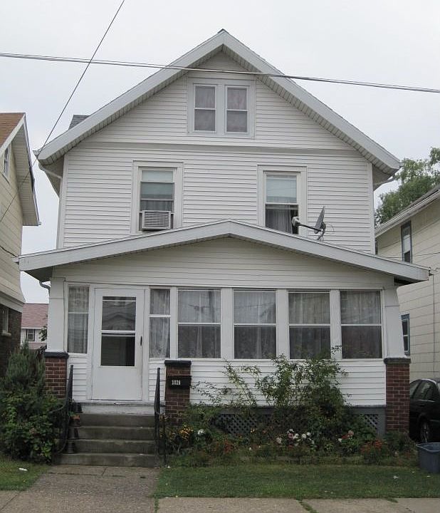 1st image of 1028 W 31st St #N9-3