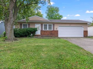 2013 Scarbrough Rd, Springfield, IL 62702