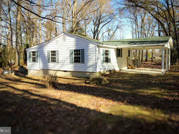 245 Zacata Rd, Montross, VA 22520