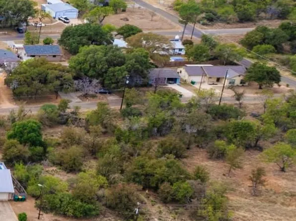 417 Rosehill Dr, Marble Falls, TX 78654