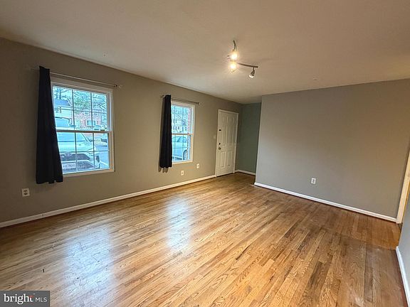 2nd image of 204 Brunswick Rd