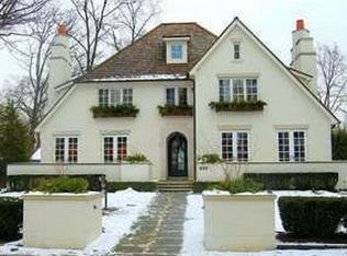 686 Mohegan Ave, Birmingham, MI 48009