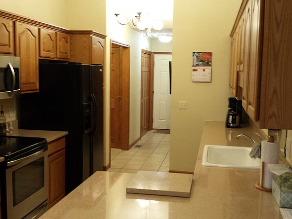 3rd image of 2689 Pine Shore Dr