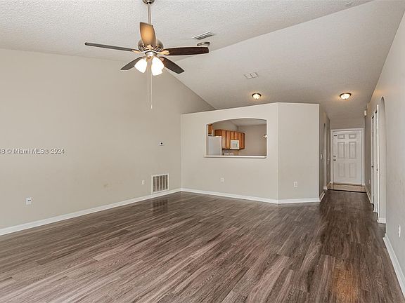 3rd image of 1130 SW Kalevala Dr