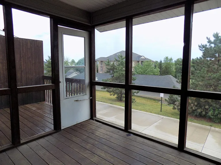 4421 E Court St — Photo 24