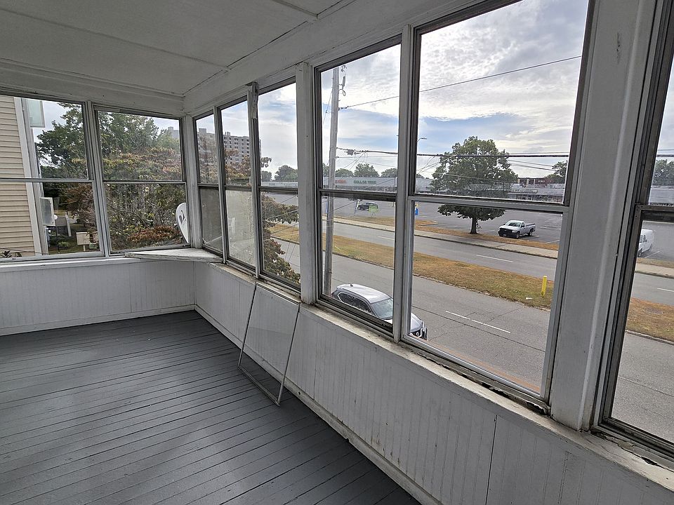 2nd image of 279 Captain Thomas Blvd #A1