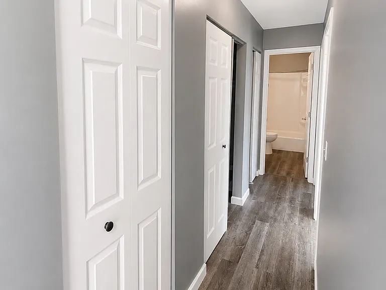 42nd Ave Apartment — Photo 24