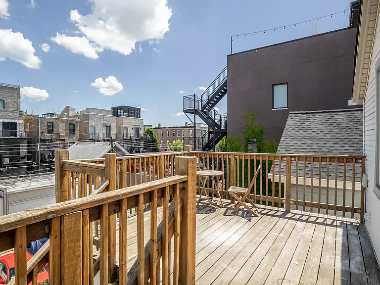 1063 N Wood St #PENTHOUSE — Photo 31