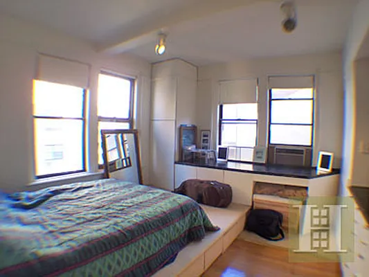 Sold by Halstead Real Estate | media 8