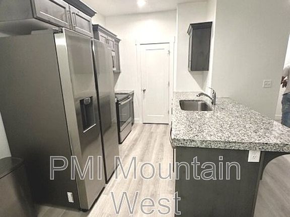 5th image of 4924 E Breezy Patch Rd
