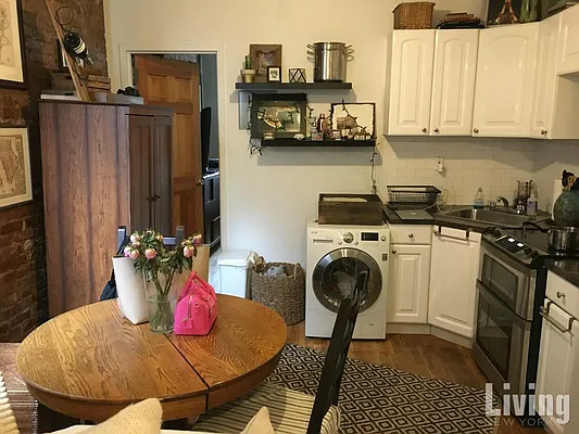 Rented by Living New York | media 23