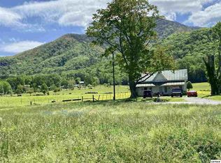 3789 Katy Hollar Rd, Sevierville, TN 37862