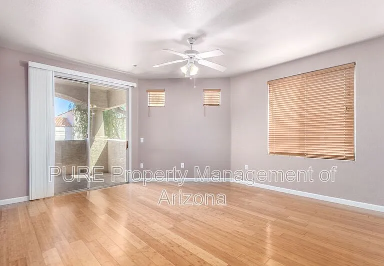 5303 N 7th St #324 — Photo 1