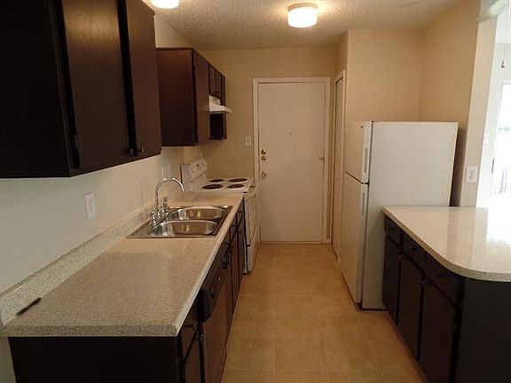 5th image of 1514 Pelican Ct
