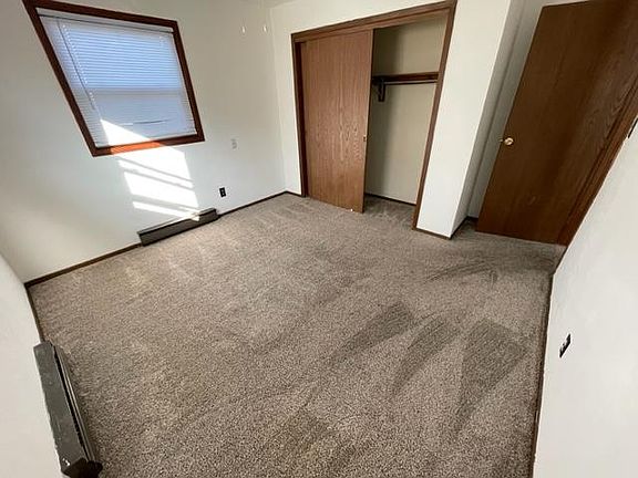 4th image of 835 Illinois Ave #104