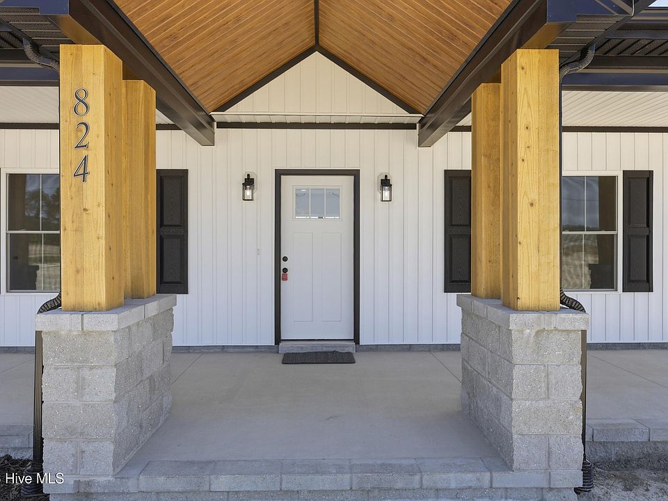 1st image of 824 New Hope Road
