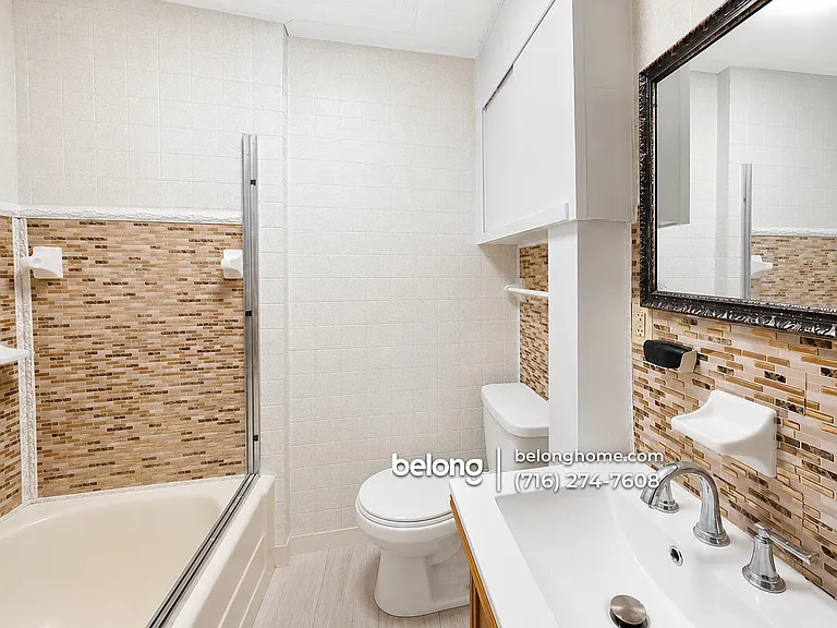 2207 Linwood Ave — Photo 5