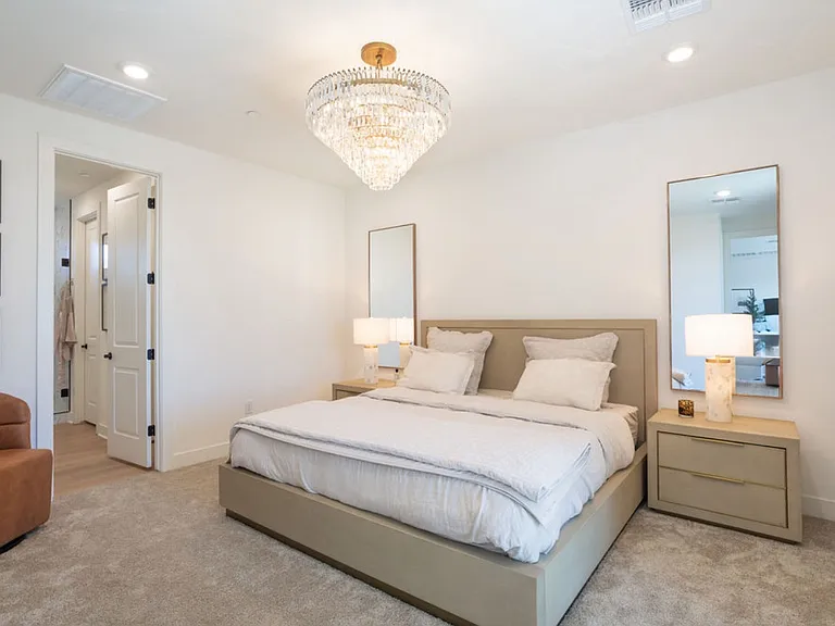 2121 W Sonoran Desert Dr #8 — Photo 3
