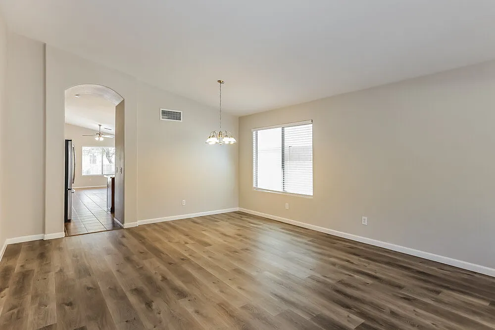 3 bed, 2.0 bath, 1782 sqft, $2,570 — Photo 3