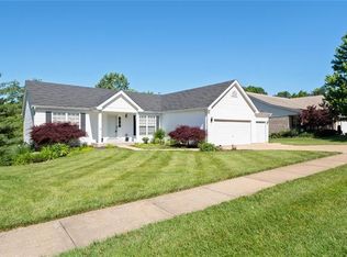 7414 Stream Valley Ct, Saint Louis, MO