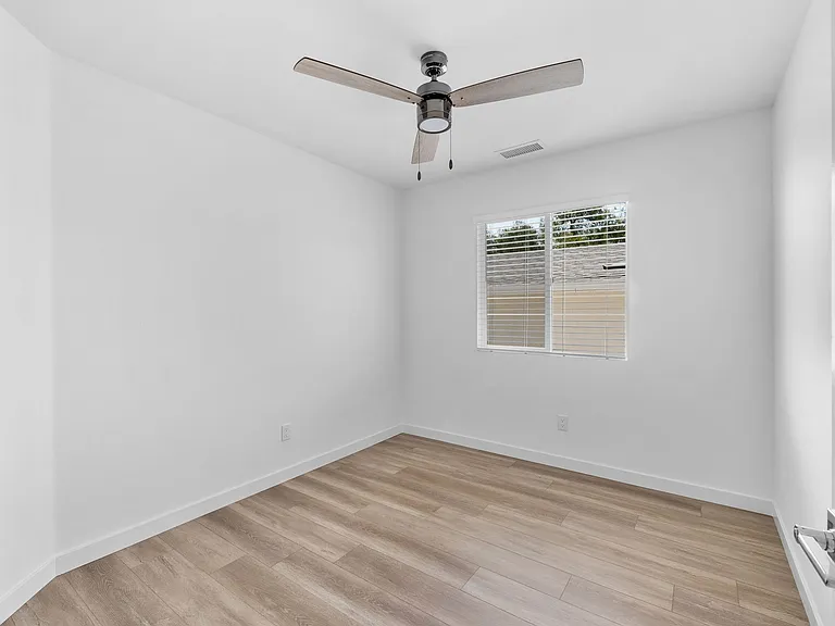 9033 Meghan Ct #9033 — Photo 11