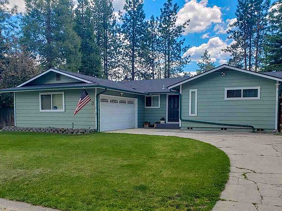2nd image of 903 Terrace Dr