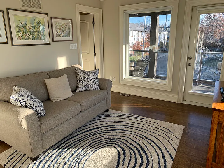 16 Wineva Ave — Photo 6