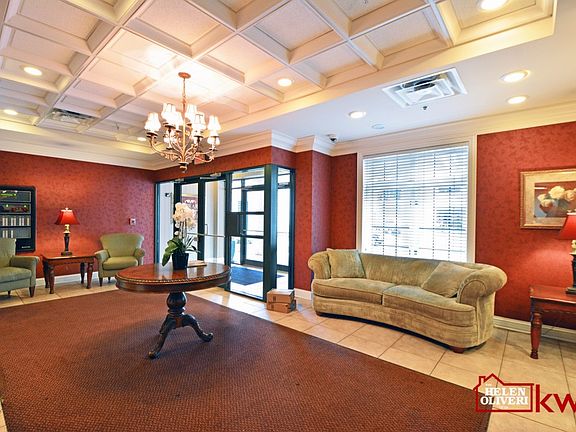 5th image of 770 Pearson St #2-509