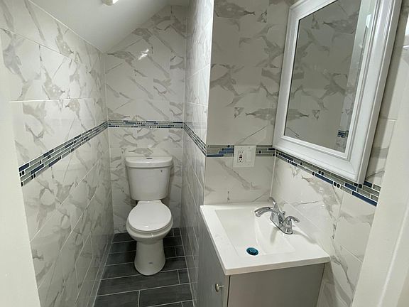 4th image of 5051 Clearview Expy Floor 2