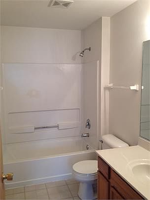 5th image of 717 Silverstone Dr