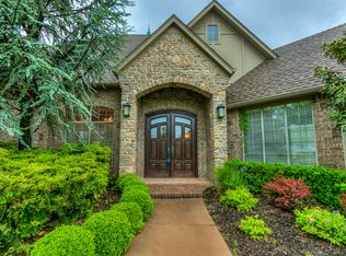 2809 Cumberland Dr, Edmond, OK 73034