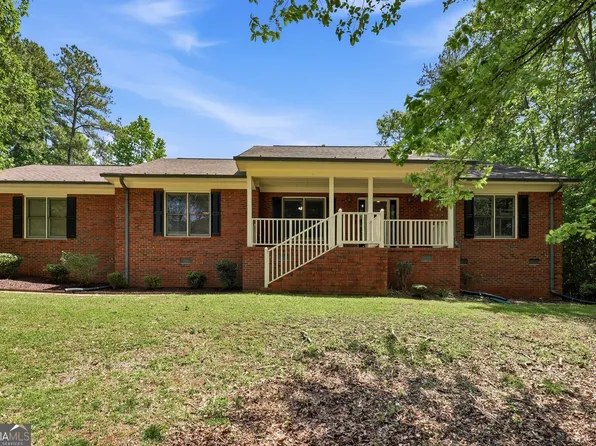 379 Clyde Ct, McDonough, GA 30252