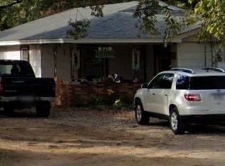 521 Roberts Cut Off Rd, River Oaks, TX 76114