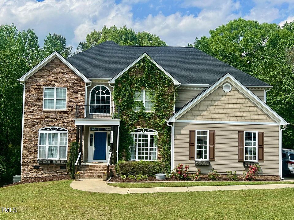 1st image of 1017 River Chase Dr
