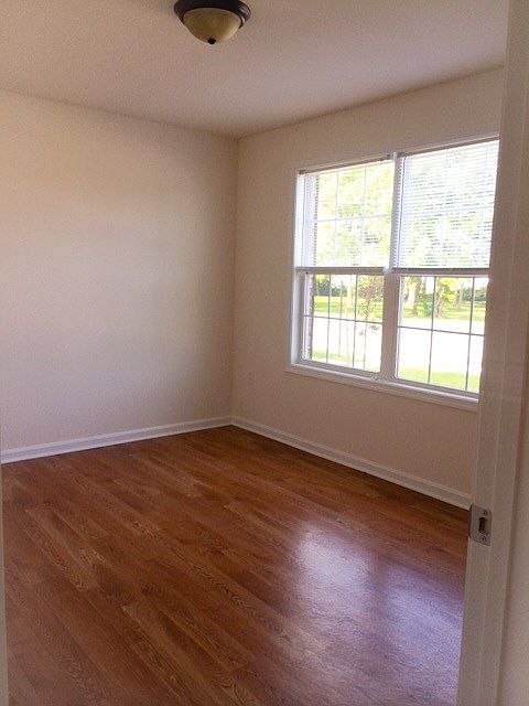 First level room (4th bedroom, office or storage space)