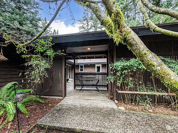 5th image of 1609 175th Street SW