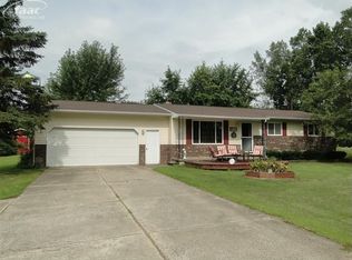 10281 Henderson Rd, Otisville, MI 48463