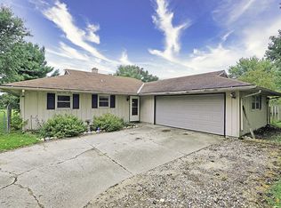 23207 Marydale Dr, Elkhart, IN 46517