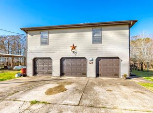 16590 White Perch Ln, Beaumont, TX 77705