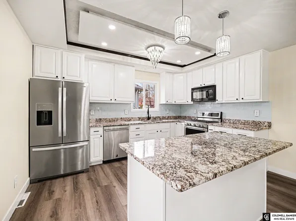 13910 Shirley St, Omaha, NE 68144