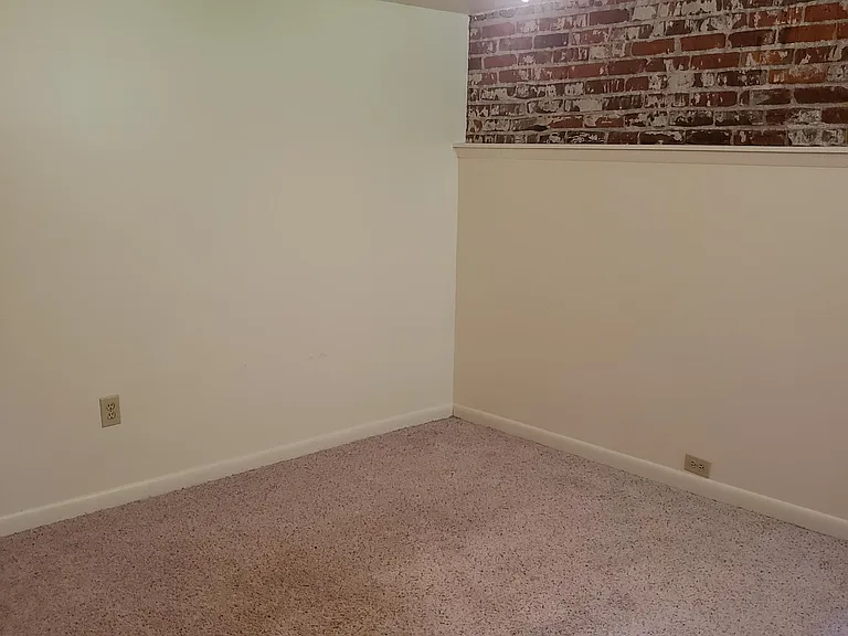 371 N Corona St — Photo 11