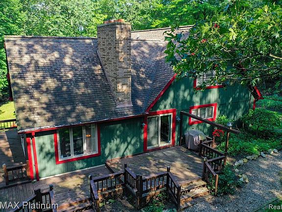 2nd image of 1365 Duck Creek Ln